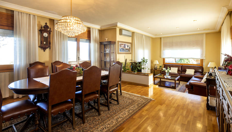 Près de Peralada, Maison à vendre avec vue panoramique