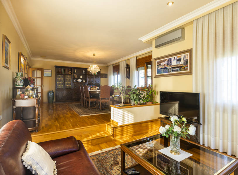 Près de Peralada, Maison à vendre avec vue panoramique