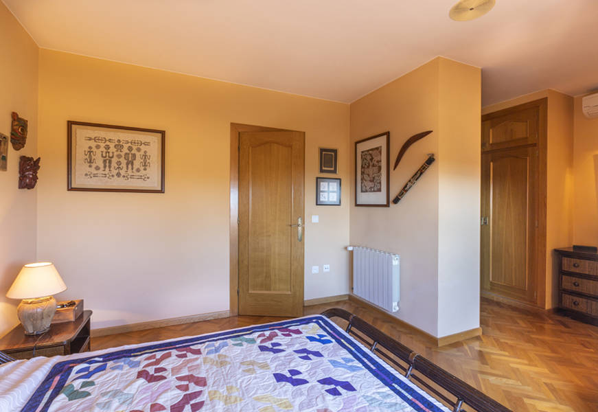 Près de Peralada, Maison à vendre avec vue panoramique