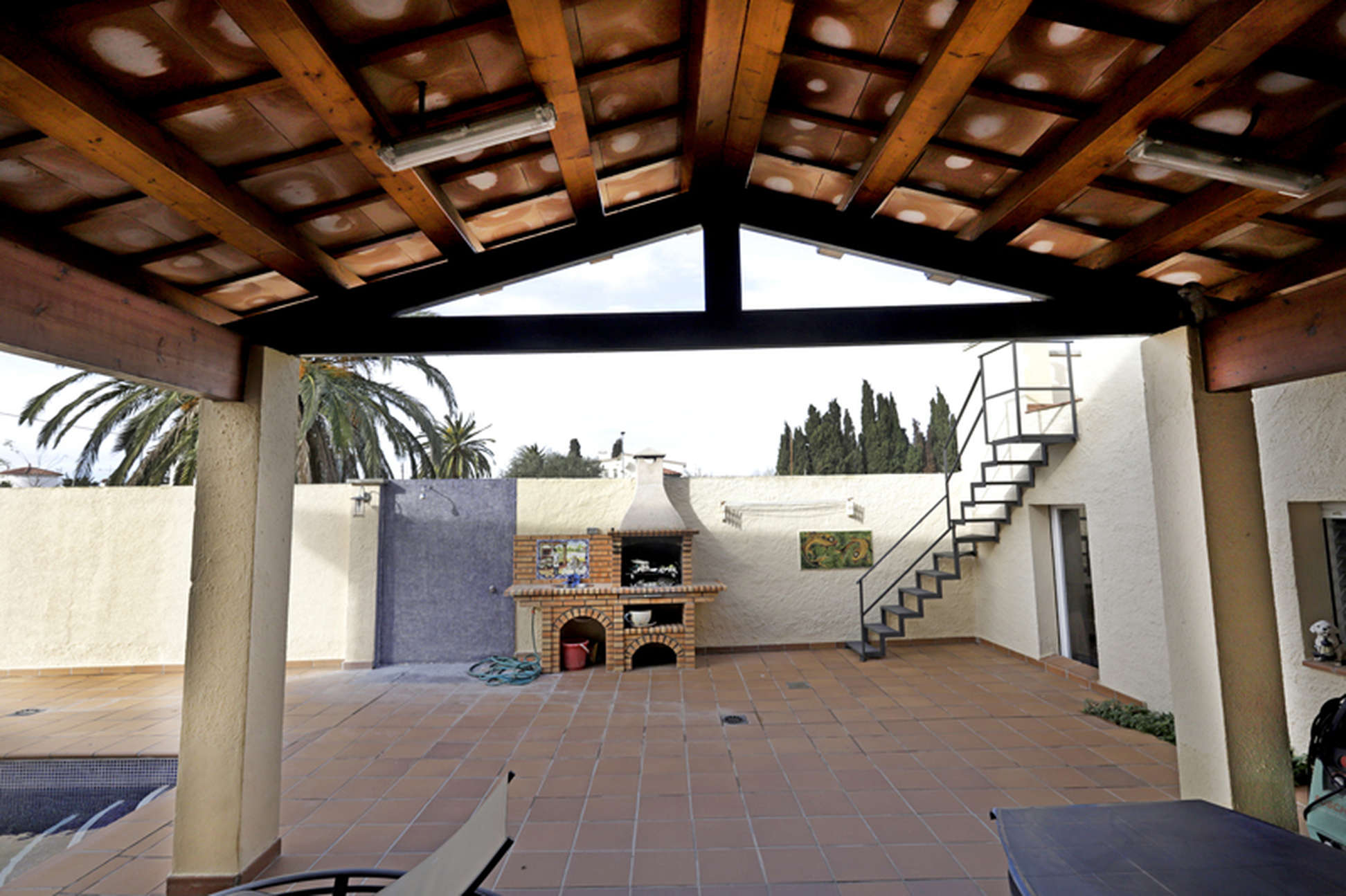 Empuriabrava, house for sale in a contemporary style, near the center