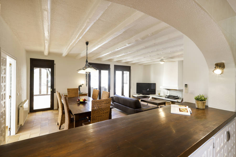 Casa en venta de 256 M2 y una parcela de 900 M2 en Empuriabrava