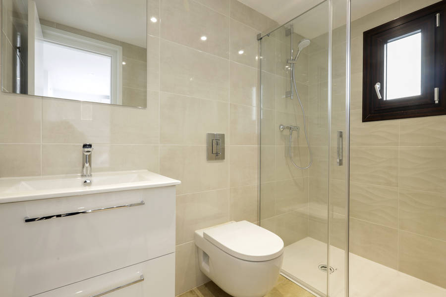Casa en venta de 256 M2 y una parcela de 900 M2 en Empuriabrava