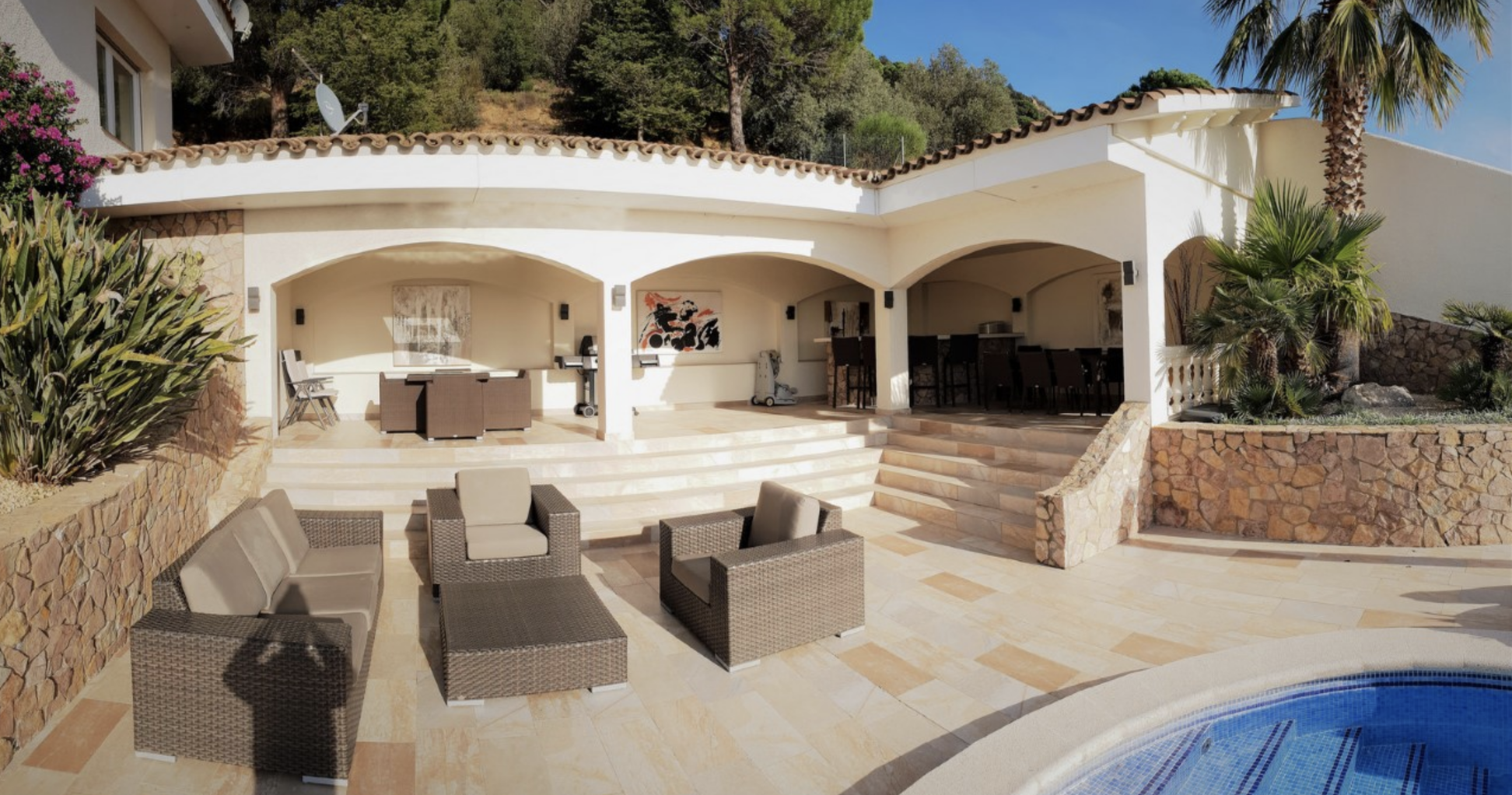 Magnifique Villa avec de fabuleuses vues panoramiques sur la baie de Roses et l'Empordà