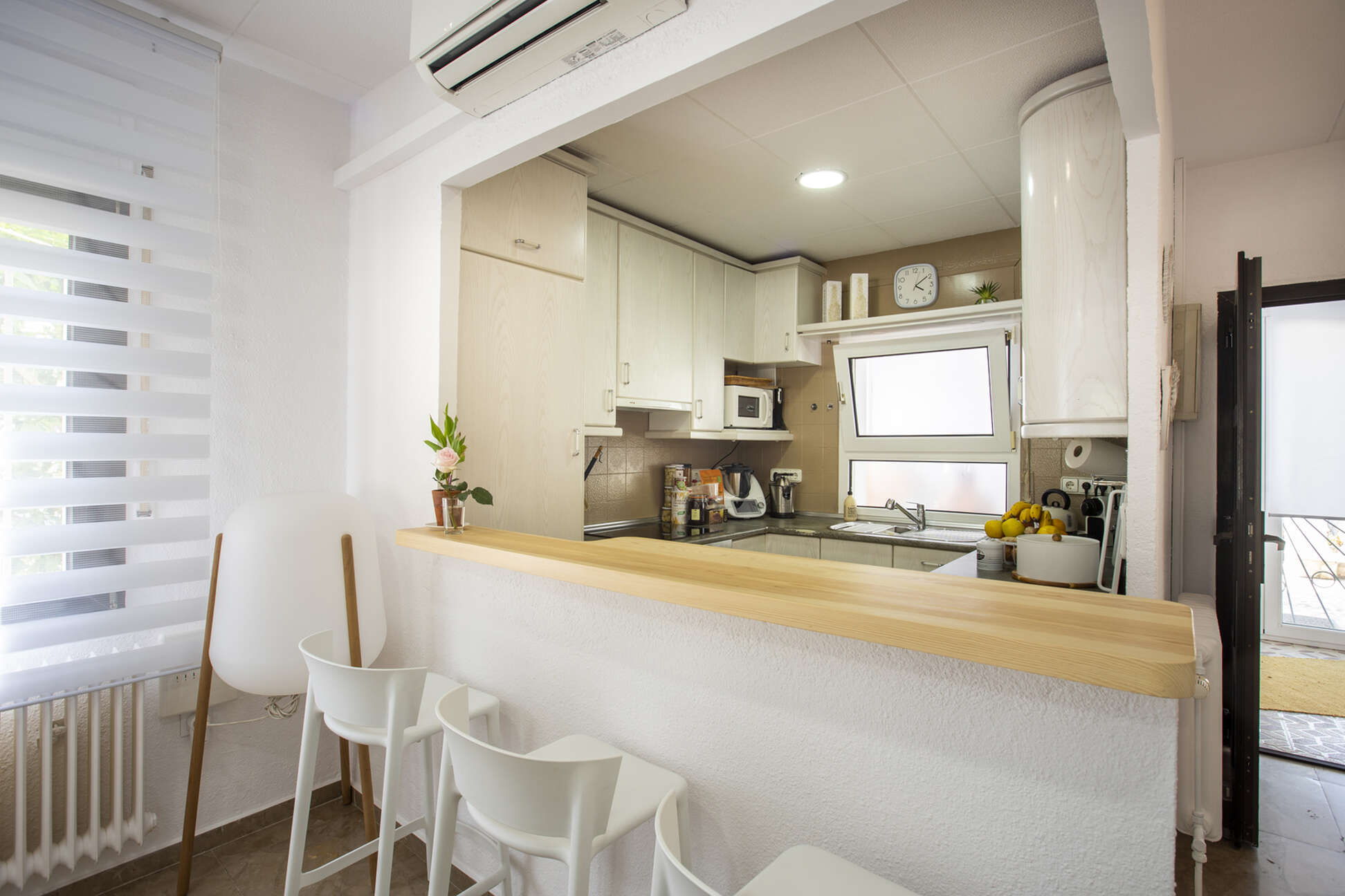 Villa al canal Segre, 1079 mts de parcel.la i 25 mts de amarratge