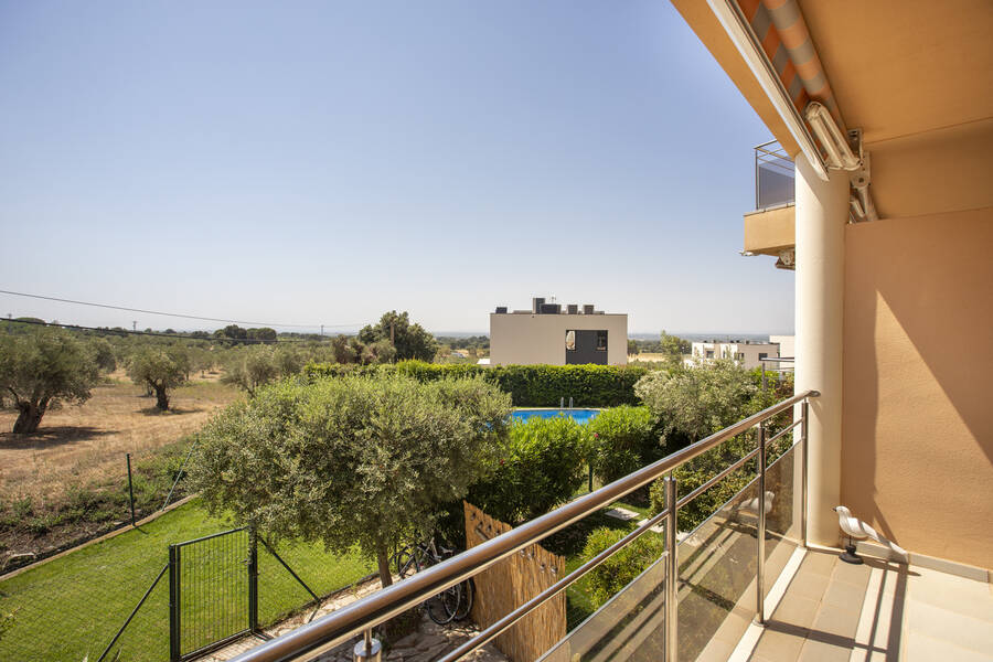 Fantastische Maisonette-Wohnung mit Blick über die Bucht von Roses zu verkaufen