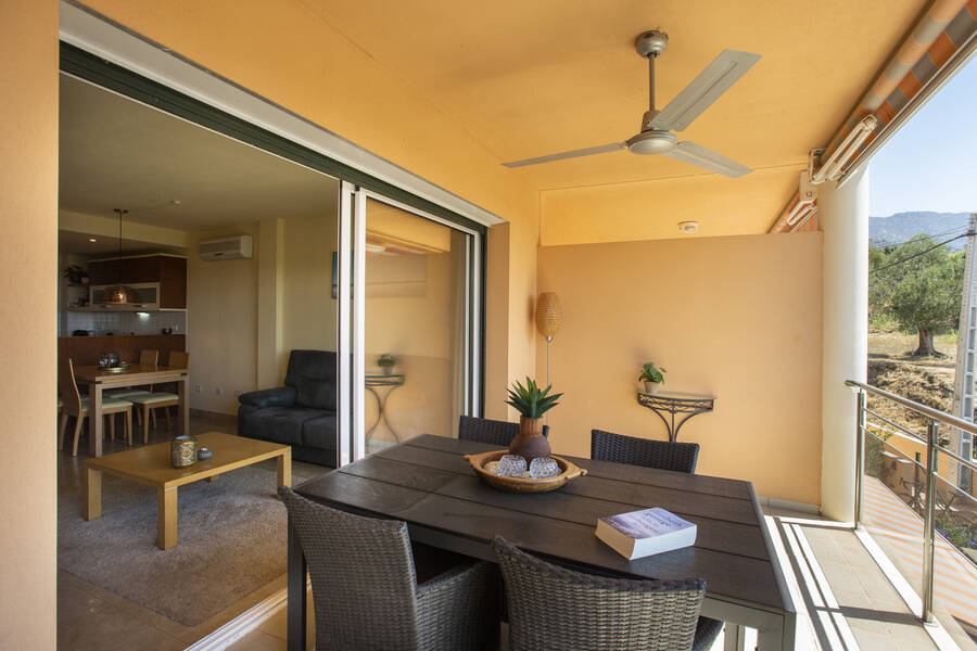 Fantastisch duplex appartement te koop met uitzicht over de baai van Roses