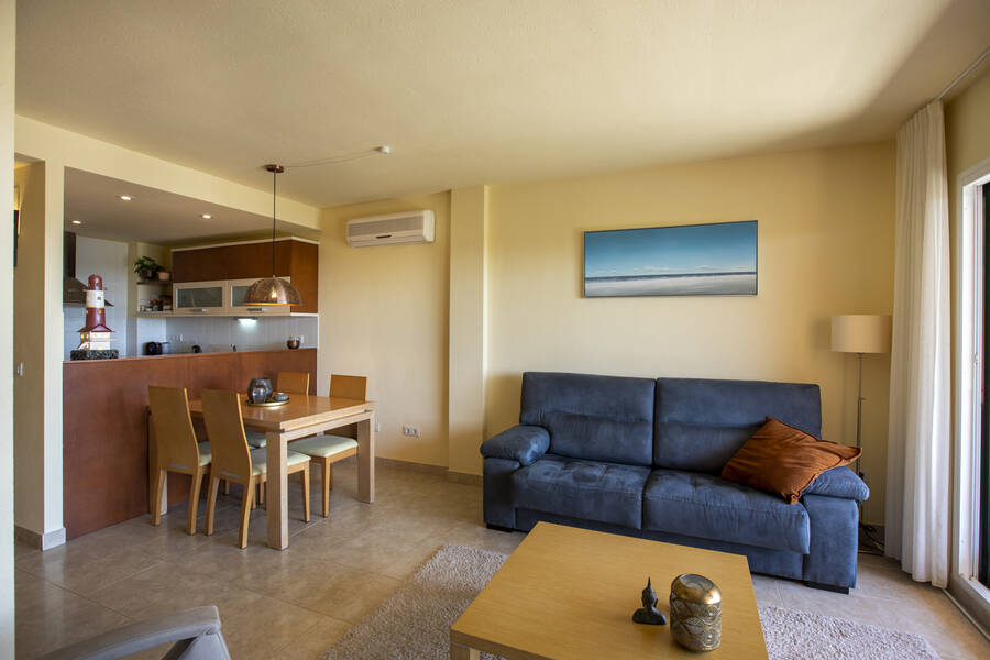 Fantastisch duplex appartement te koop met uitzicht over de baai van Roses