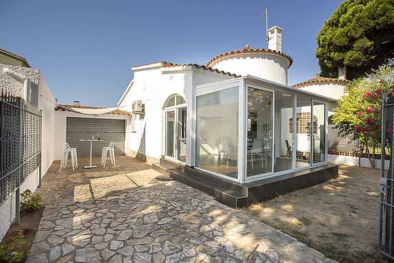 Casa de una sola planta a 700m de la playa