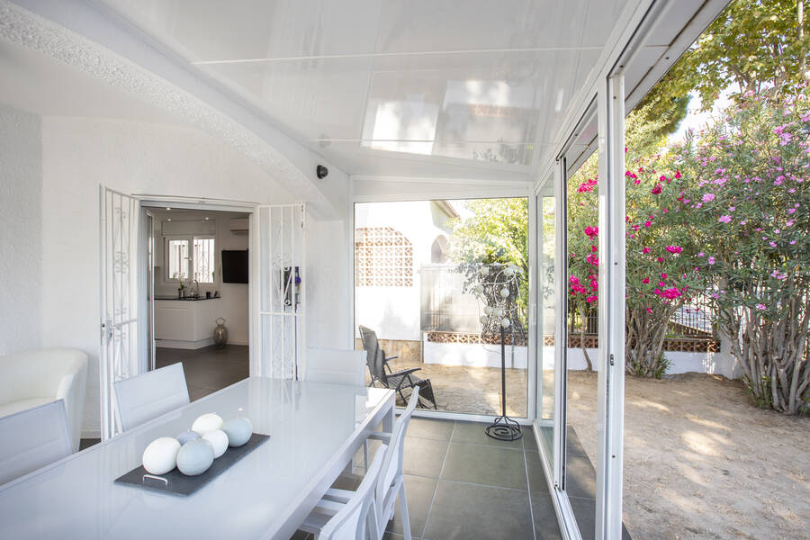 Gelijkvloers huis op 700 meter van het strand