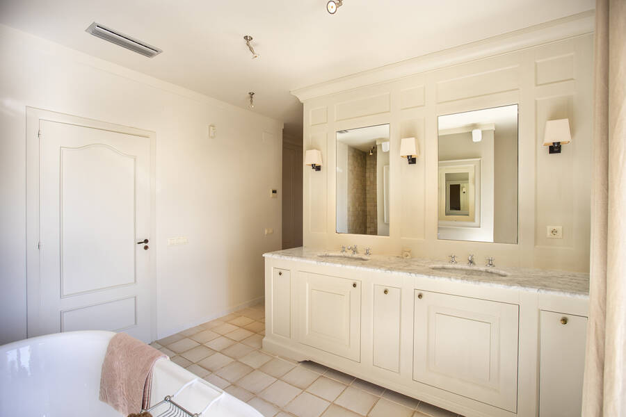 Beautifully located villa in the mountains of Els Olivars