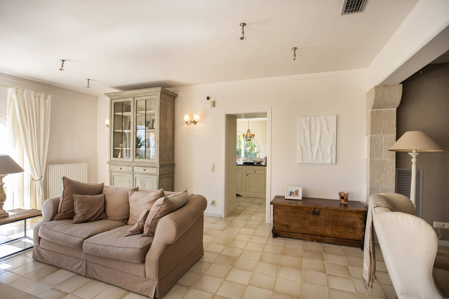 Beautifully located villa in the mountains of Els Olivars