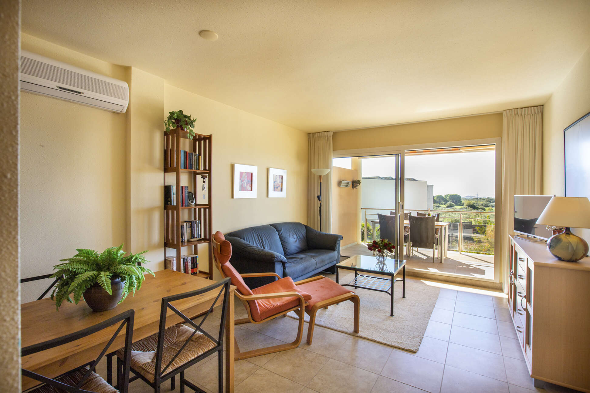 Exklusives Duplex-Penthouse mit Gemeinschaftspool in Palau Saverdera zu verkaufen