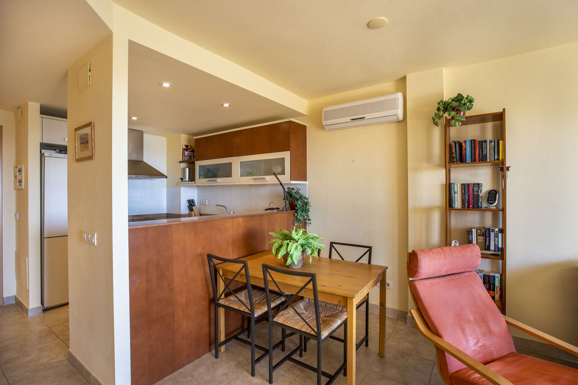 Exklusives Duplex-Penthouse mit Gemeinschaftspool in Palau Saverdera zu verkaufen