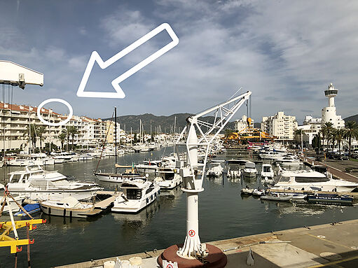 Fantastique spacieux attique vue sur la mer dans le port d'Empuriabrava