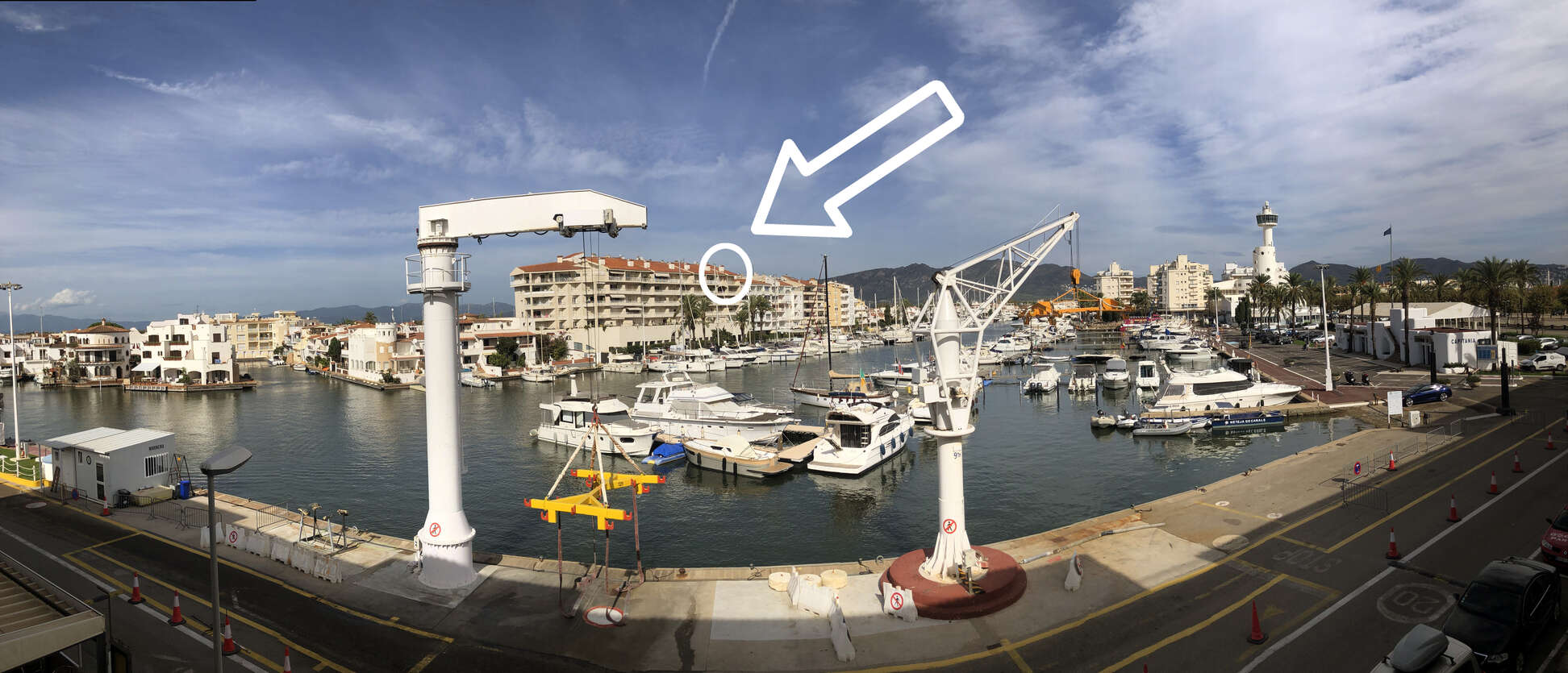 Fantástico atico espacioso con vista al mar en el puerto de Empuriabrava