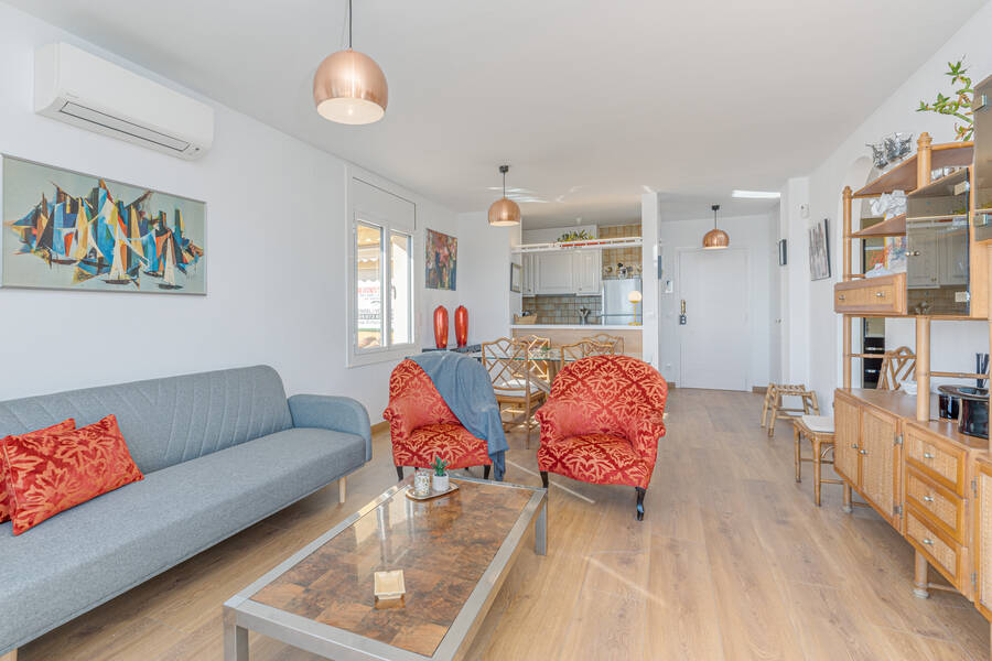 Unique apartment on the seafront with large terrace