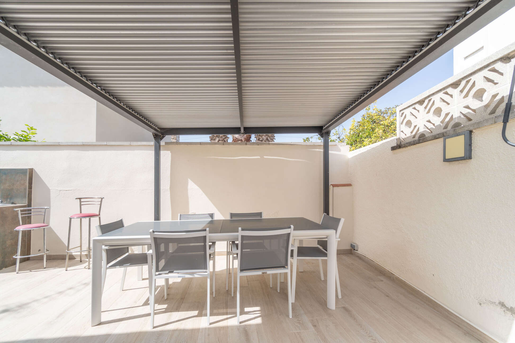 Oportunidad: Casa de planta baja con piscina en venta