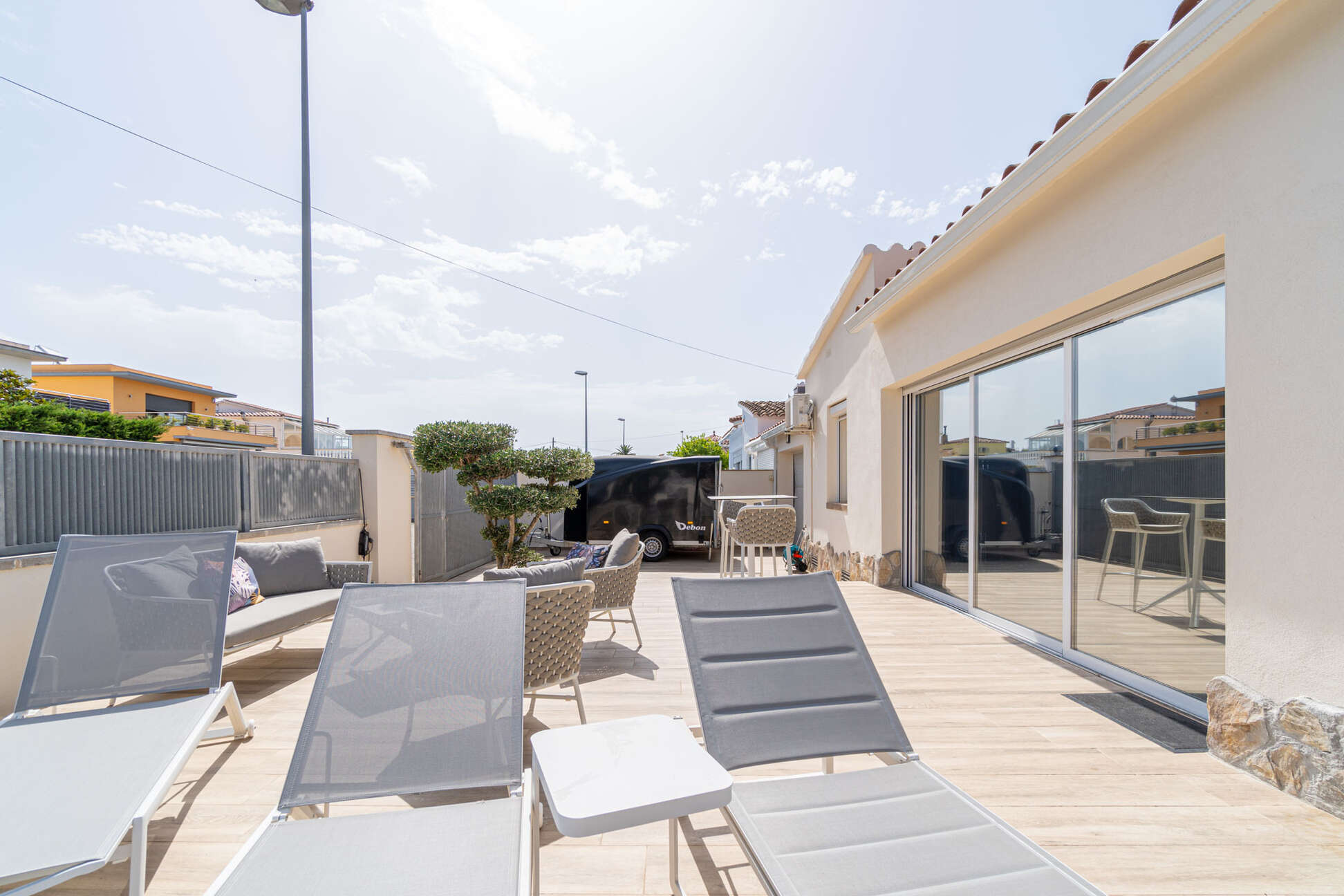 Oportunidad: Casa de planta baja con piscina en venta