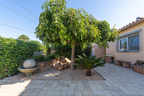 Casa con 4 habitaciones, piscina y cerca de la playa