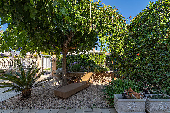 Casa con 4 habitaciones, piscina y cerca de la playa