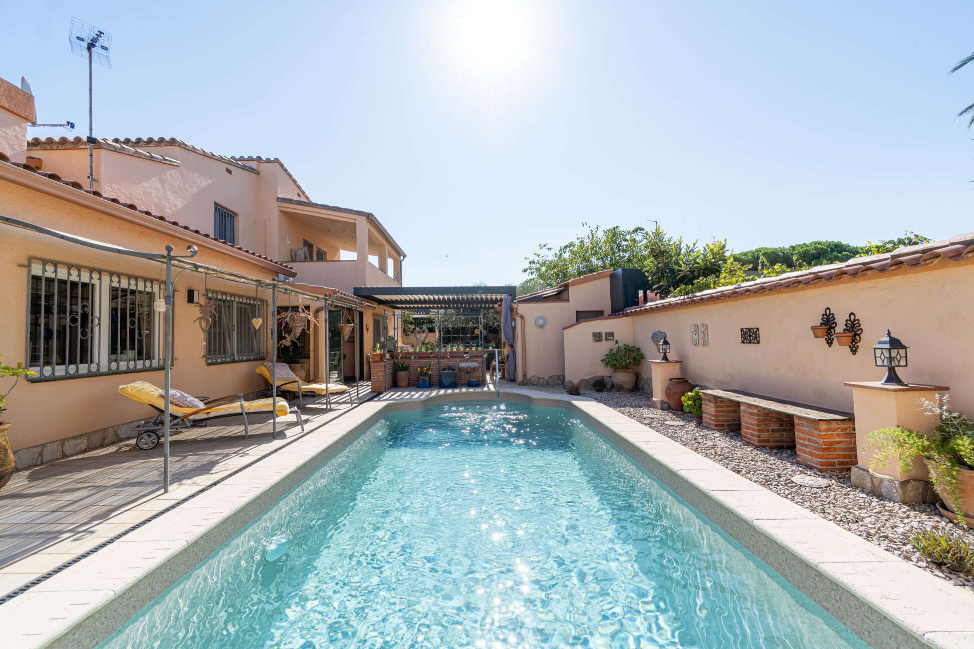 Maison avec 4 chambres, piscine et proche de la plage