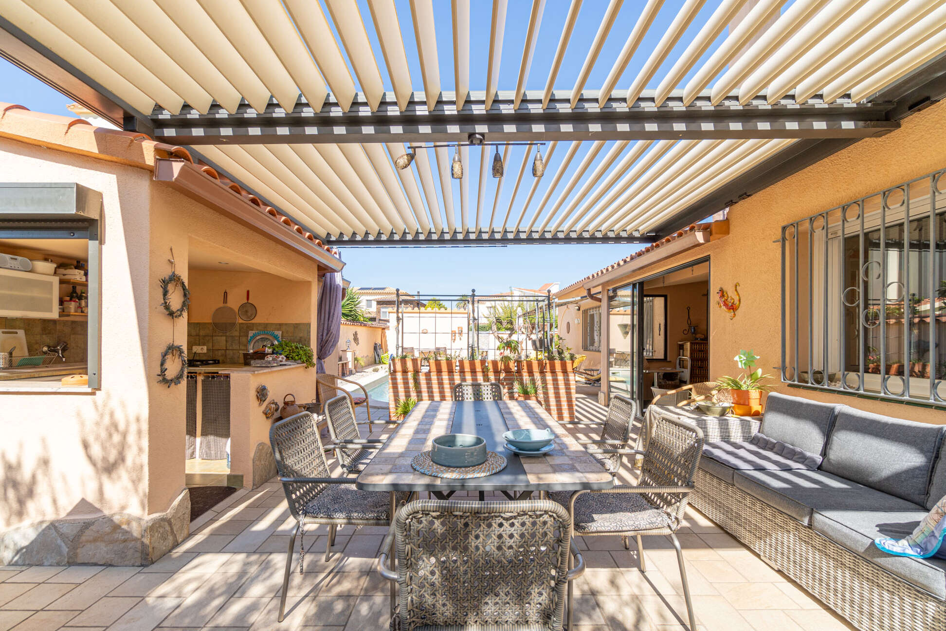 Maison avec 4 chambres, piscine et proche de la plage