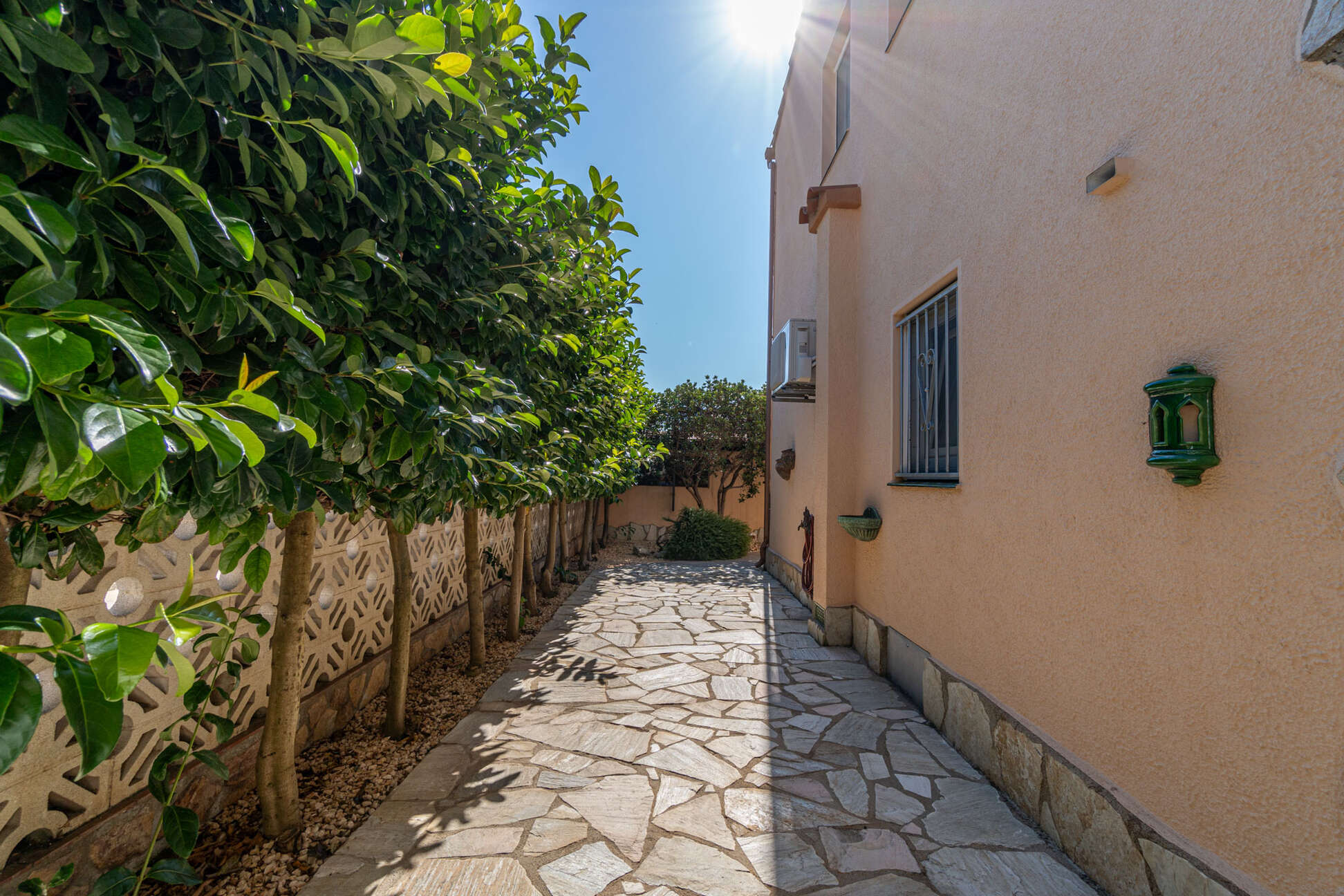 Casa con 4 habitaciones, piscina y cerca de la playa