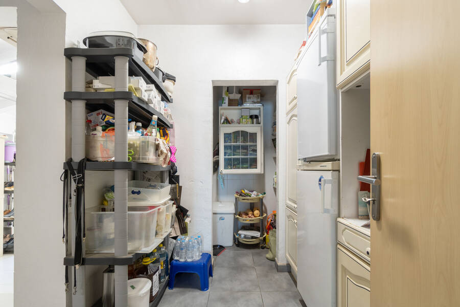 Huis met 4 slaapkamers, zwembad en dichtbij het strand