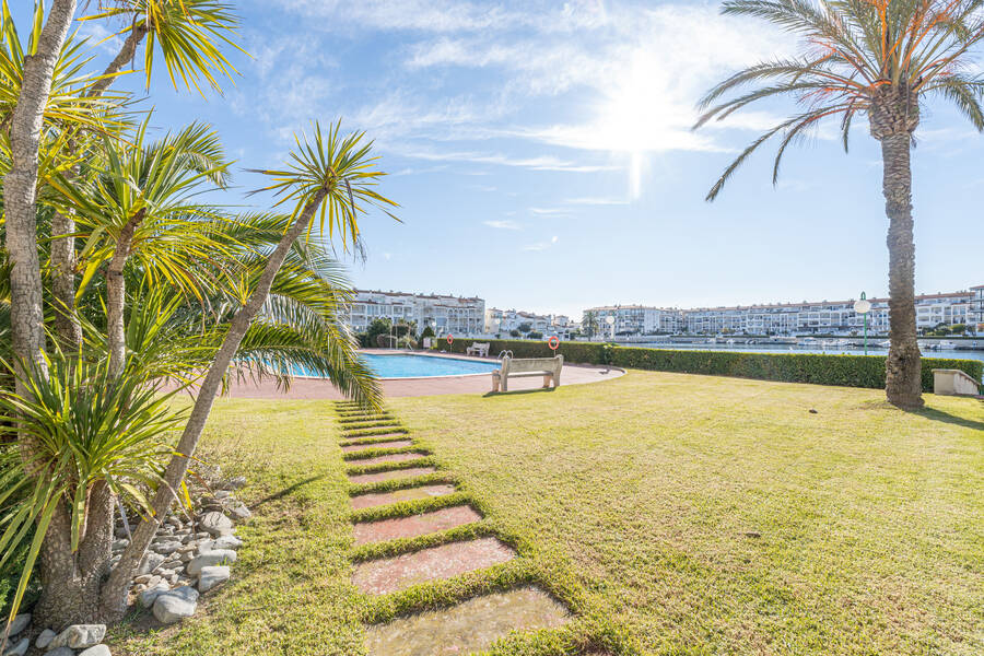 OPPORTUNITÉ! Fantastique appartement dans la meilleure communauté d'Empuriabrava