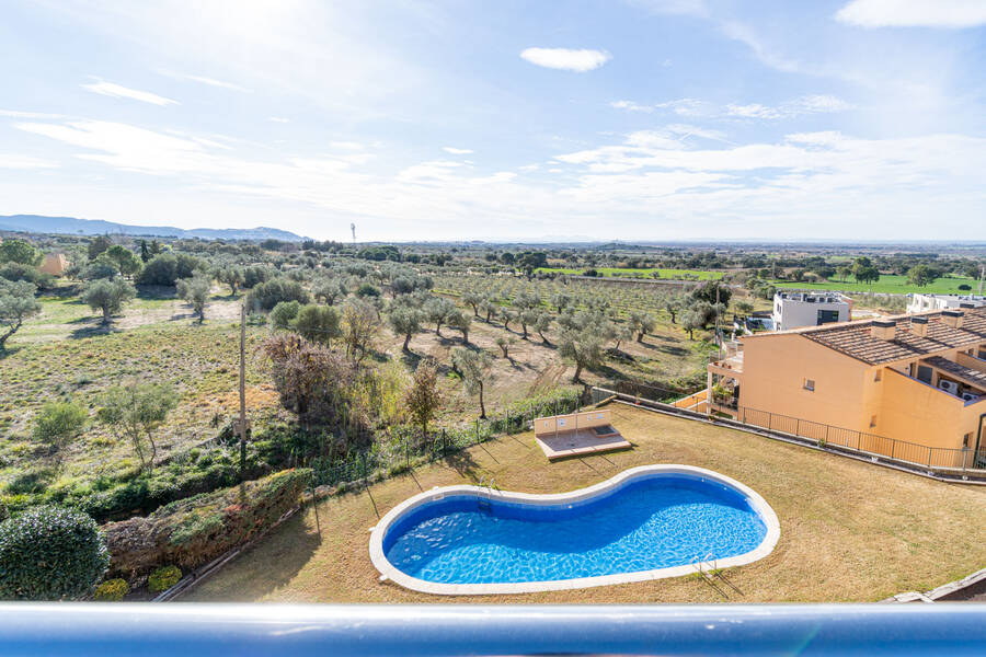 En venta, Ático duplex con espectaculares vistas a la Bahia de Roses