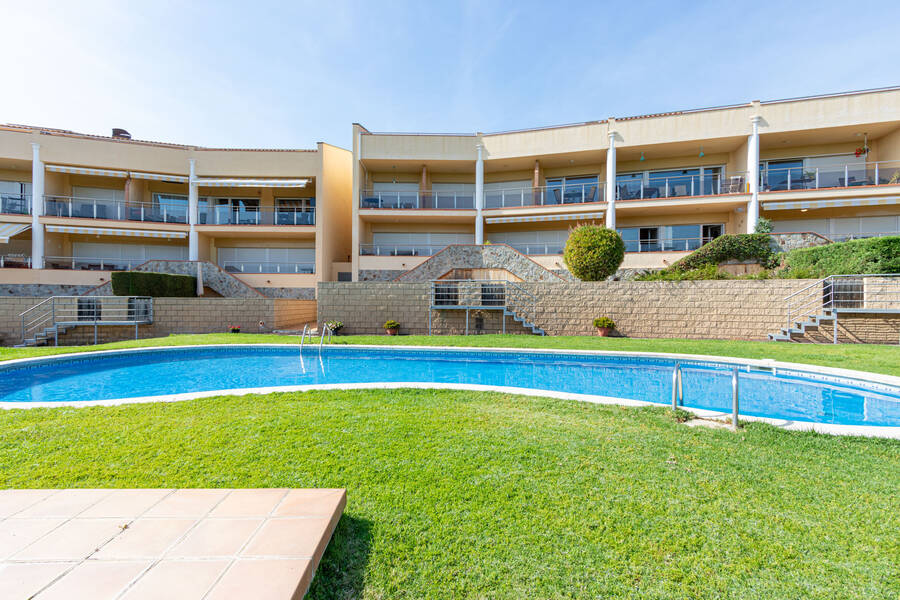 À vendre, Atic duplex avec une vue spectaculaire sur la Baie de Roses.