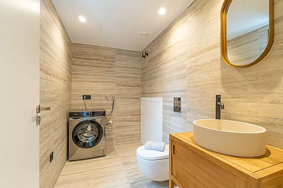 Spectacular design house in Empuriabrava.