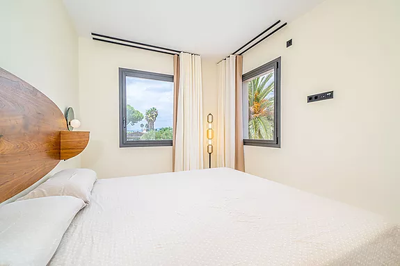 Spectacular design house in Empuriabrava.