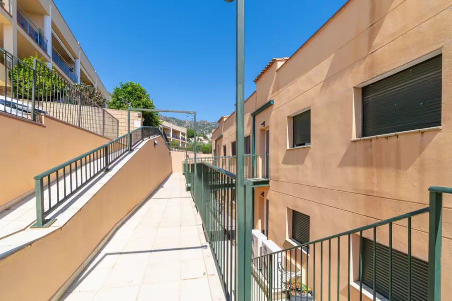 Exklusive Wohnung mit großer privater Terrasse im Herzen der Costa Brava