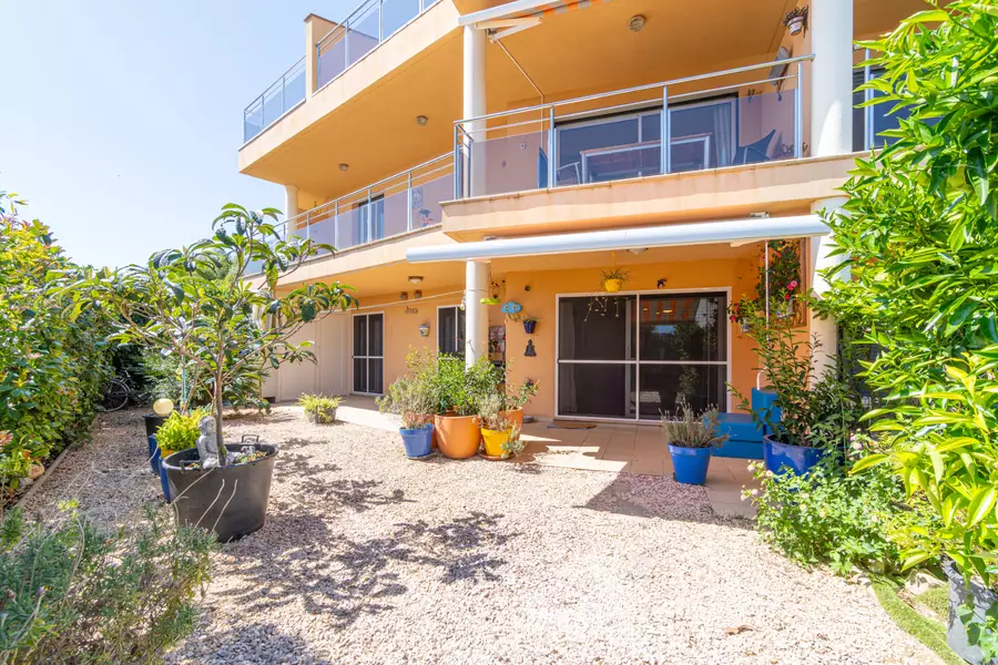 Exklusive Wohnung mit großer privater Terrasse im Herzen der Costa Brava