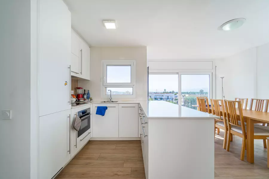 Renovierte Wohnung mit Panoramablick und großer Sonnenterrasse in Gran Reserva
