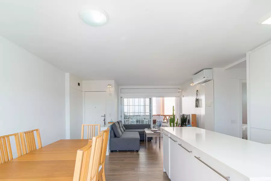Renovierte Wohnung mit Panoramablick und großer Sonnenterrasse in Gran Reserva