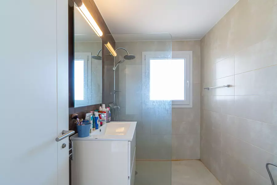 Renovierte Wohnung mit Panoramablick und großer Sonnenterrasse in Gran Reserva