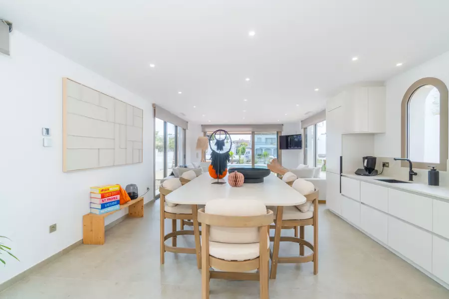 En venda, exclusiva casa dissenyada per arquitecte, canal Segre
