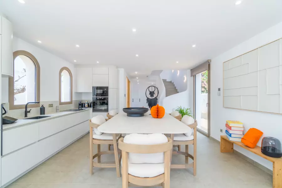 En venda, exclusiva casa dissenyada per arquitecte, canal Segre