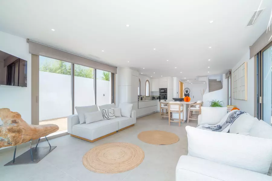 En venda, exclusiva casa dissenyada per arquitecte, canal Segre