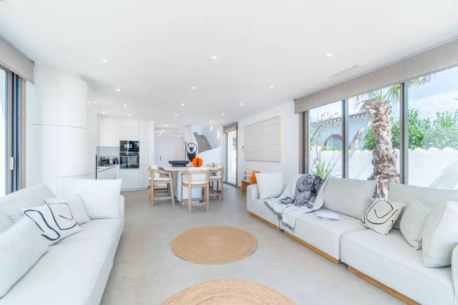 En venda, exclusiva casa dissenyada per arquitecte, canal Segre