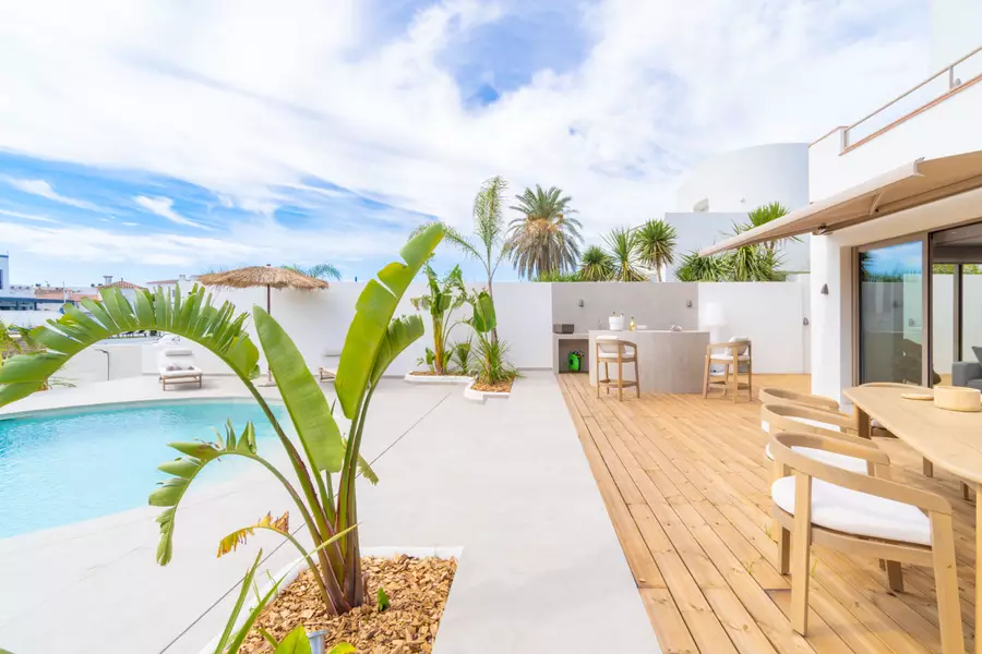 En venda, exclusiva casa dissenyada per arquitecte, canal Segre
