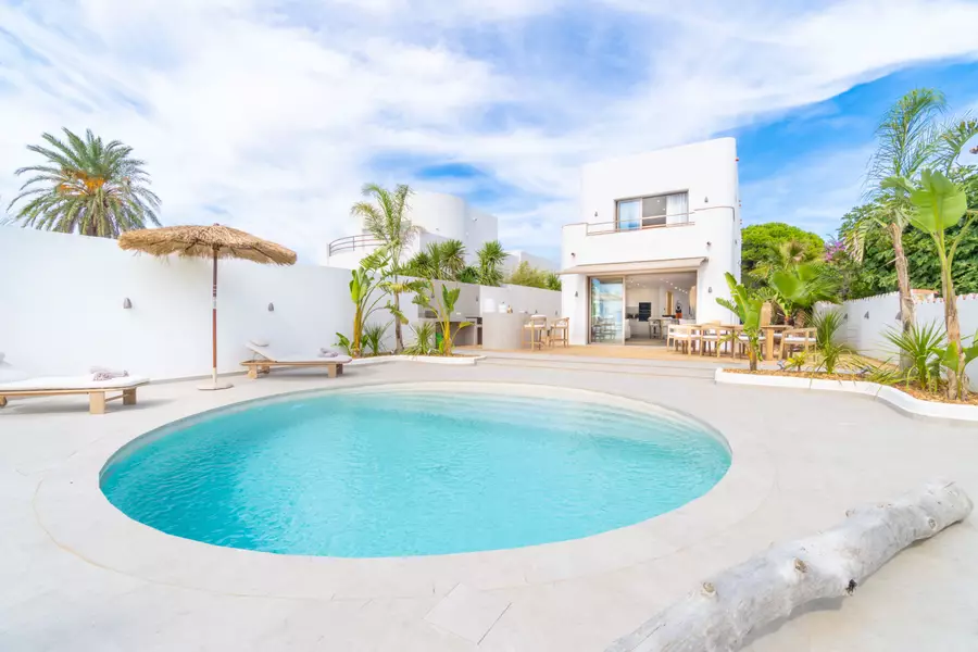 En venda, exclusiva casa dissenyada per arquitecte, canal Segre