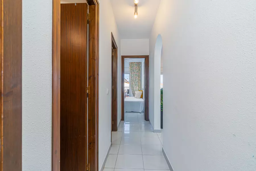 Apartament amb 3 habitacions y llicencia turística.
