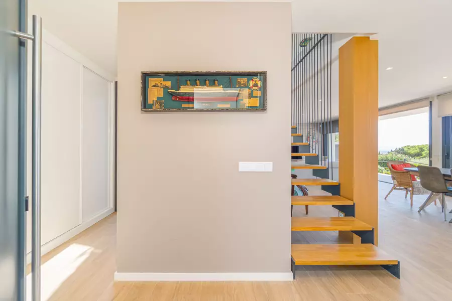 Exklusives Haus mit viel Privatsphäre und Panoramablick.