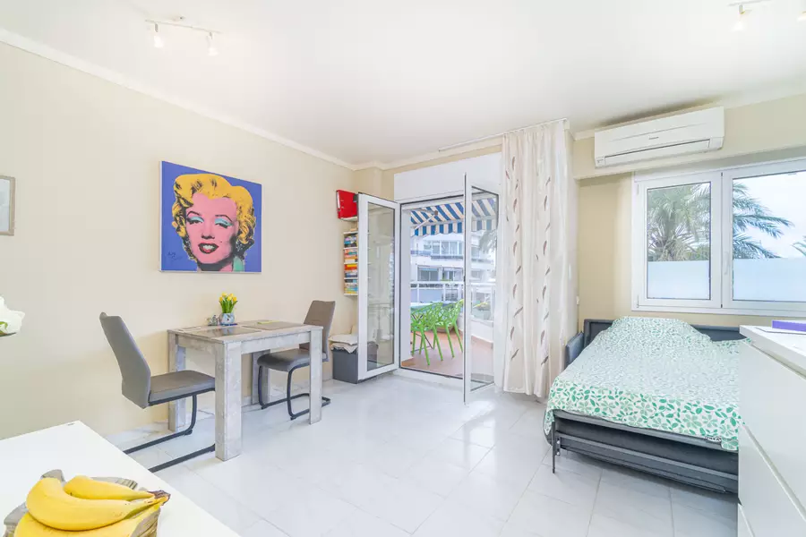 Charming studio with views of the Nautical Club – Empuriabrava