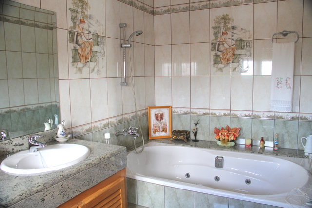 Empuriabrava, house for sale in the quiet urbanization of Mas Nou